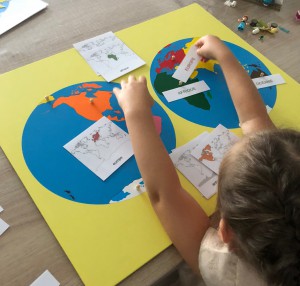 Les continents puzzle montessori instruction en famille